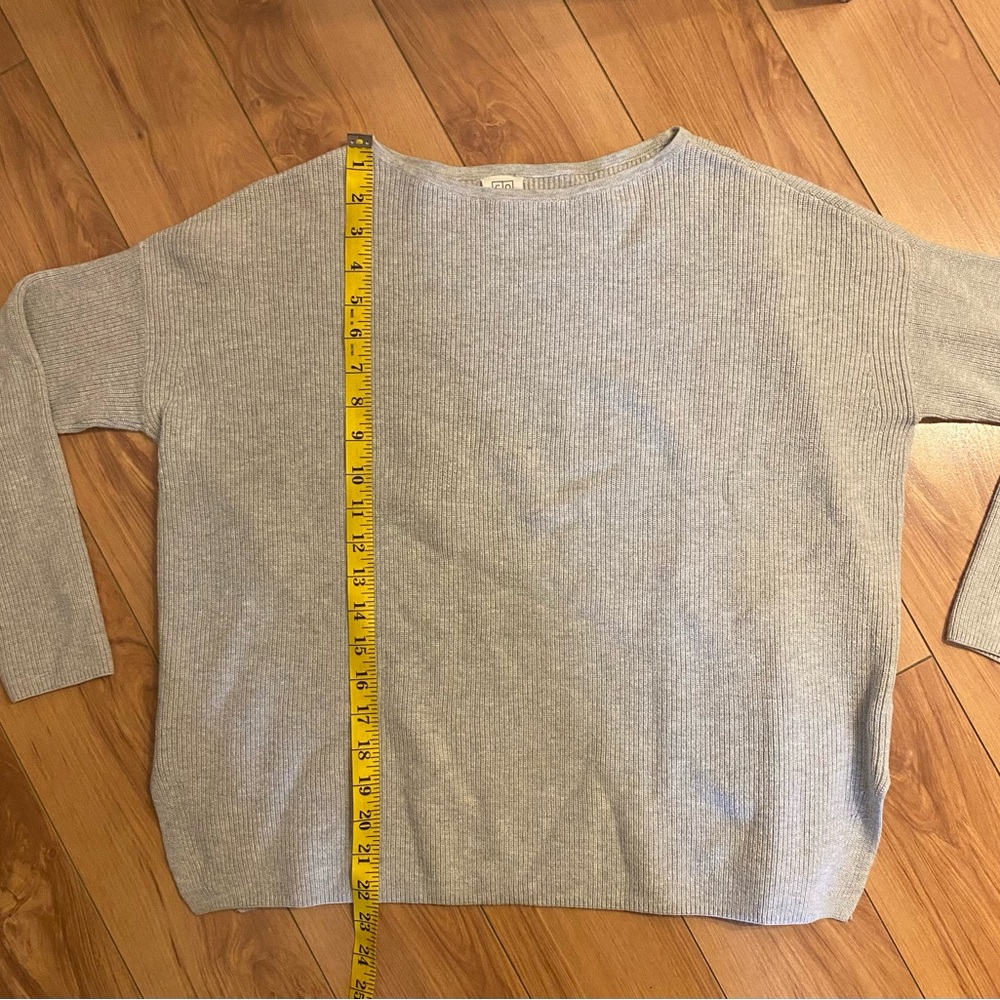 Gray Sweater - Picture 3 of 3